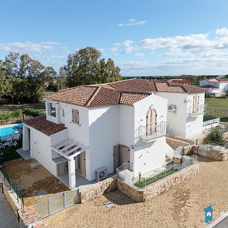 Villetta Con Piscina Budoni Affitti Spiaggia 700 Mt Екстериор снимка