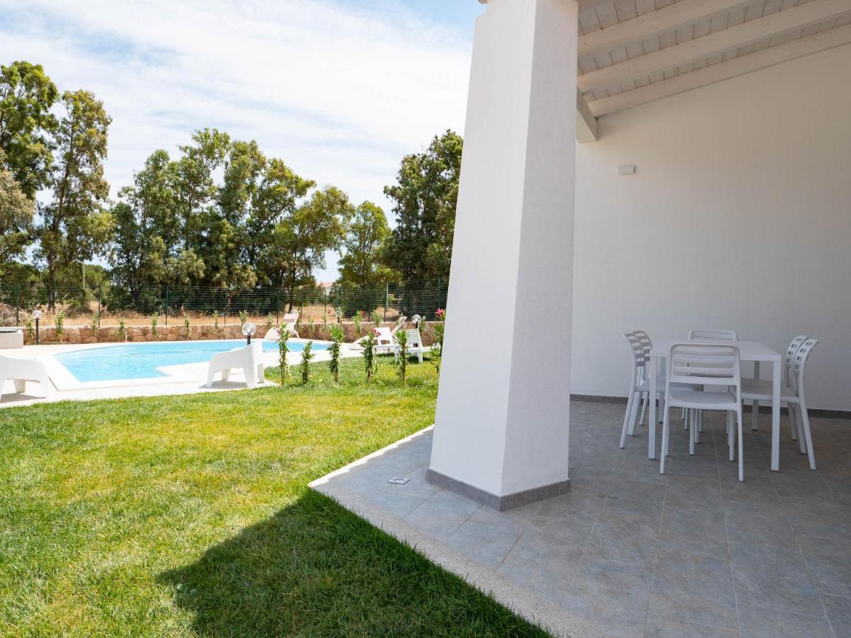 Villetta Con Piscina Budoni Affitti Spiaggia 700 Mt Екстериор снимка