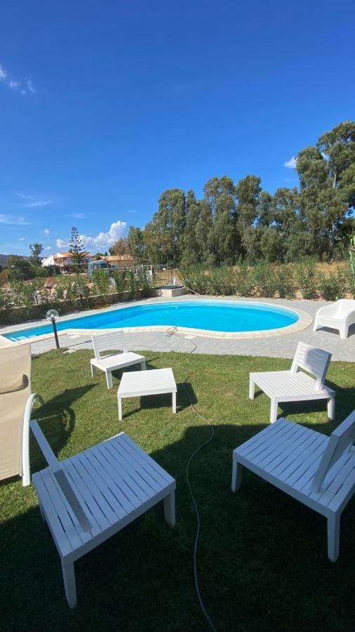 Villetta Con Piscina Budoni Affitti Spiaggia 700 Mt Екстериор снимка