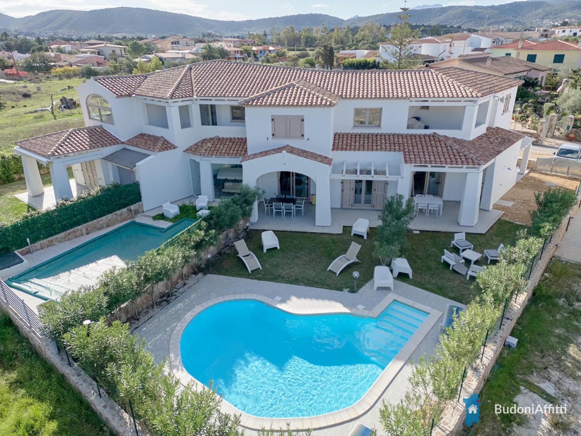 Villetta Con Piscina Budoni Affitti Spiaggia 700 Mt Екстериор снимка